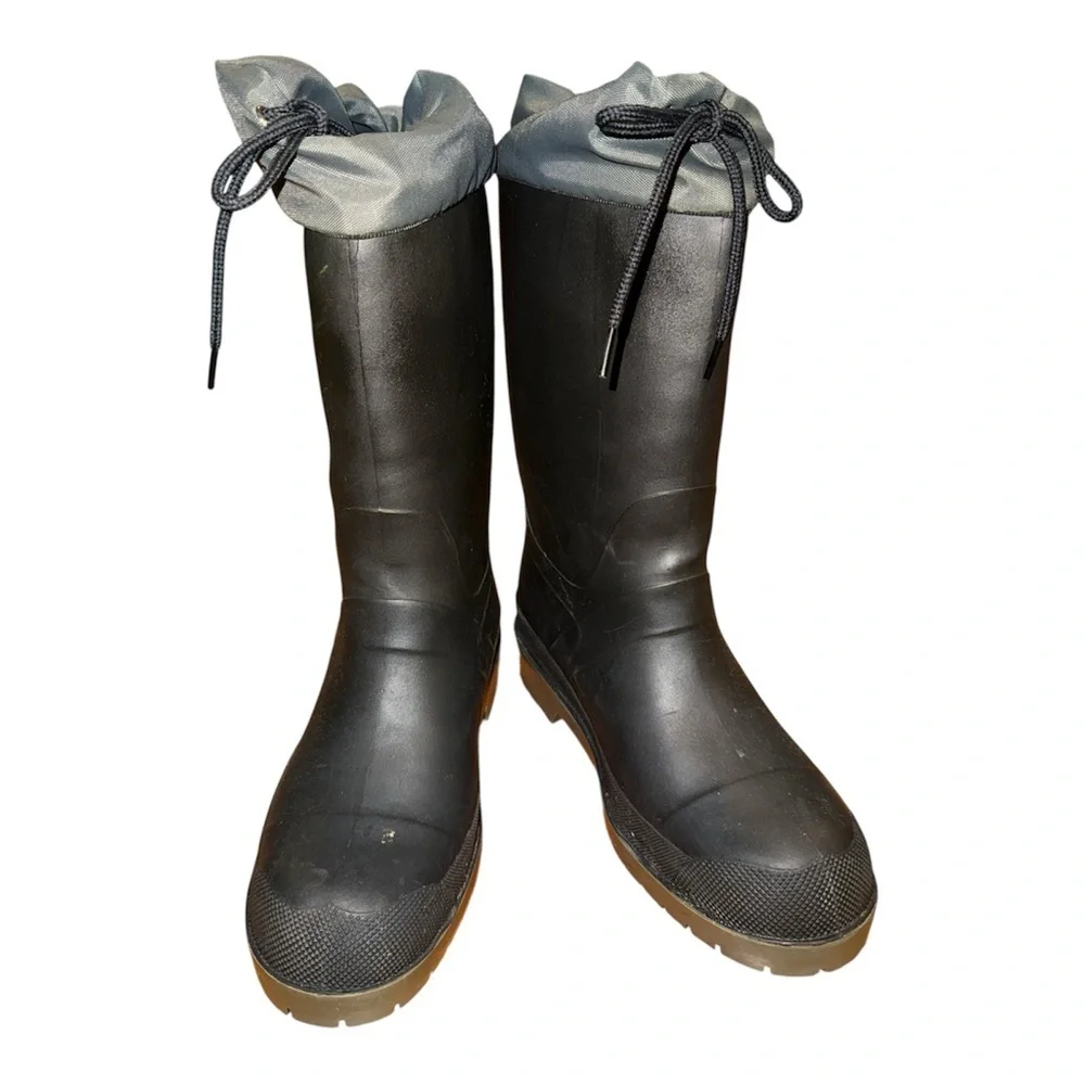 L.L. Bean Men's Black and Gray Snow Boots
